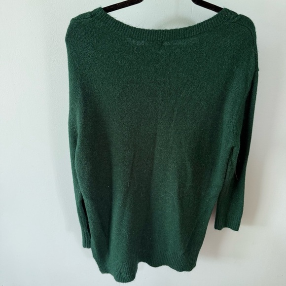 Falls Creek Classic Green Crew Neck Sweater - Picture 5 of 5